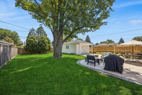 1871 Hawthorne Avenue Westchester IL 60154