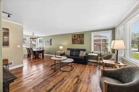 1871 Hawthorne Avenue Westchester IL 60154