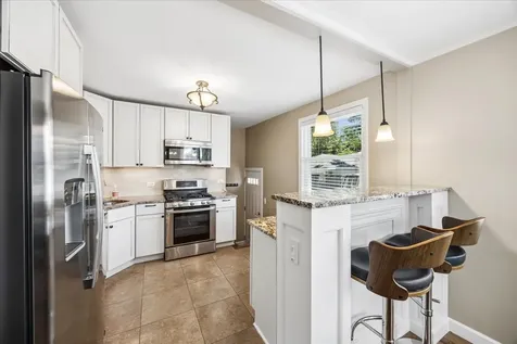 1871 Hawthorne Avenue Westchester IL 60154