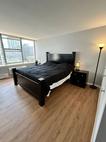5757 North Sheridan Road Chicago IL 60640