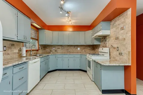 2707 Karen Drive Rockford IL 61101