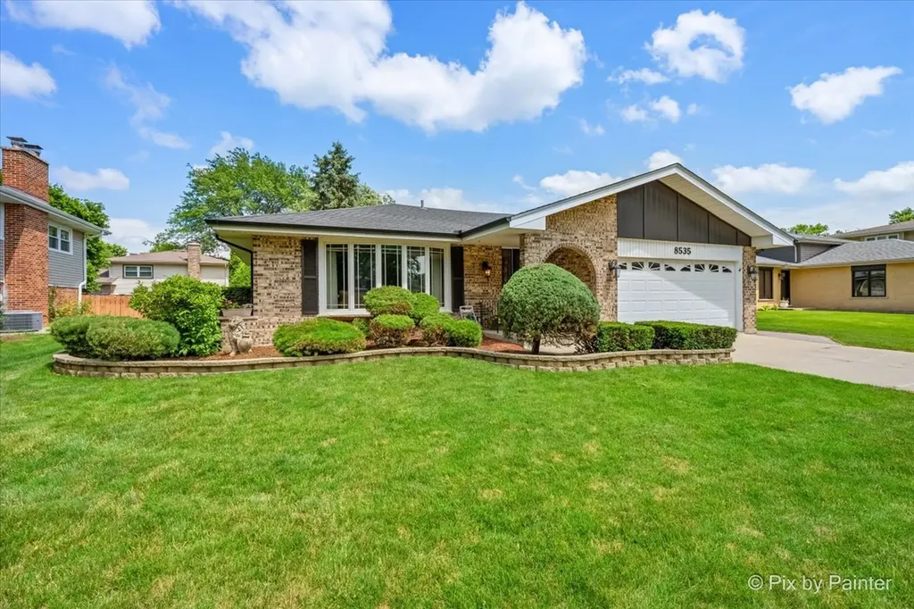 8535 Harvest Lane Darien IL 60561