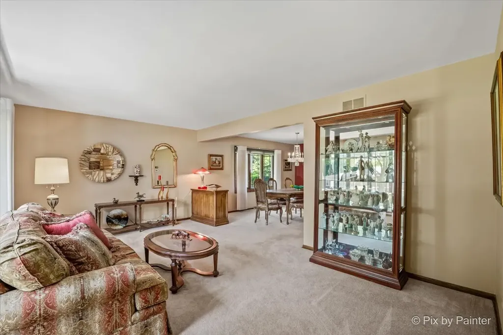 8535 Harvest Lane Darien IL 60561