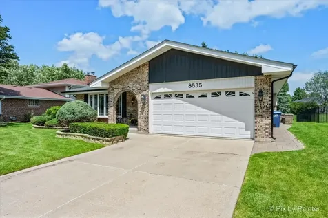 8535 Harvest Lane Darien IL 60561