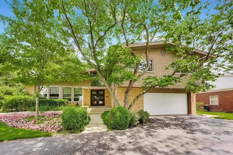 303 Charal Lane Highland Park IL 60035