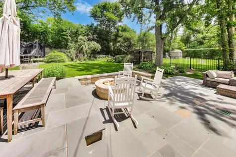 303 Charal Lane Highland Park IL 60035