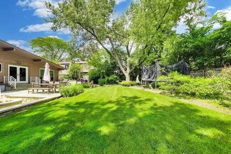 303 Charal Lane Highland Park IL 60035