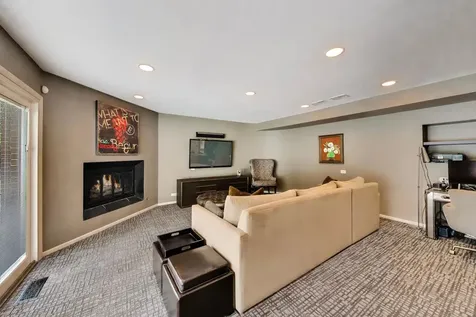 303 Charal Lane Highland Park IL 60035