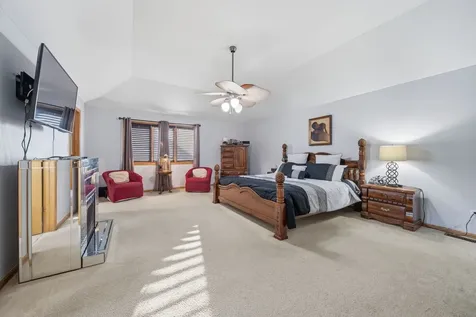 1249 West Parliament Street Crete IL 60417