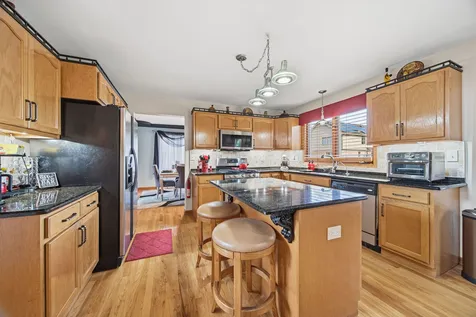 1249 West Parliament Street Crete IL 60417