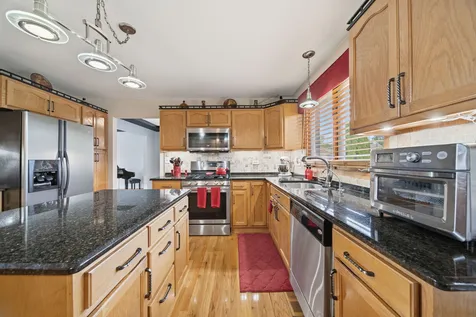 1249 West Parliament Street Crete IL 60417