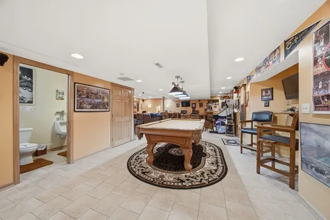 1249 West Parliament Street Crete IL 60417