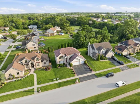 1249 West Parliament Street Crete IL 60417