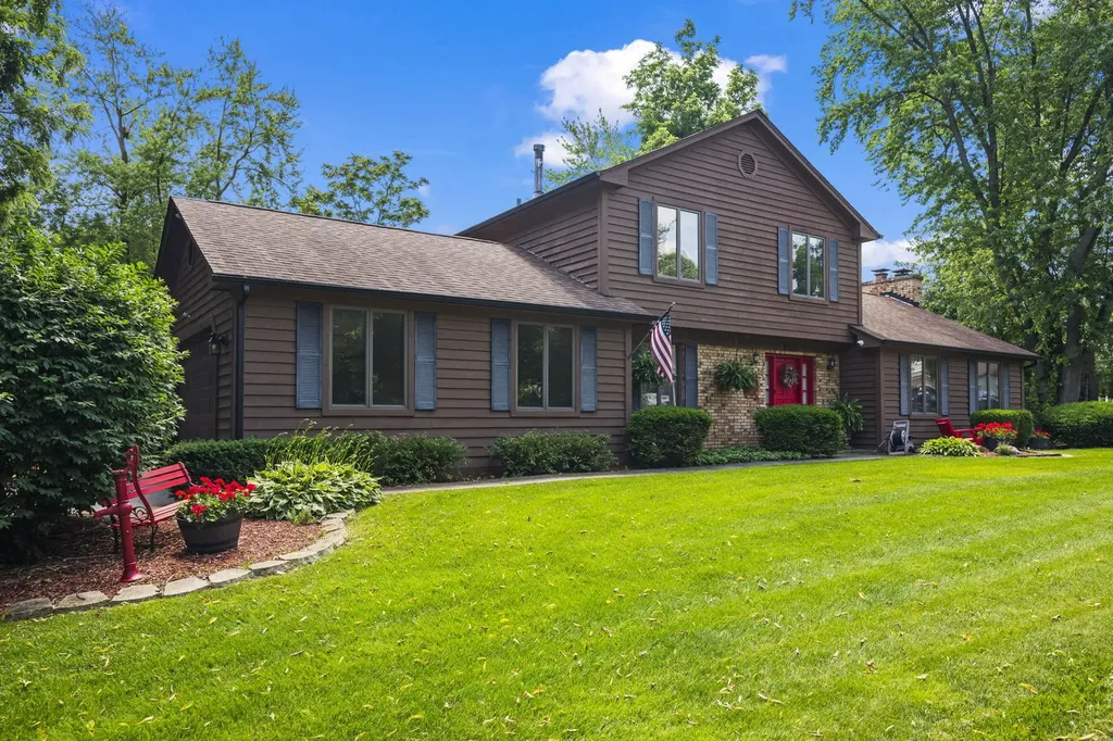 23880 North Overhill Drive Lake Zurich IL 60047