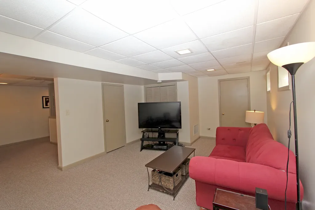 23880 North Overhill Drive Lake Zurich IL 60047