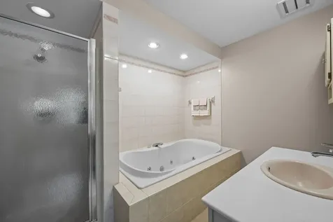 23880 North Overhill Drive Lake Zurich IL 60047