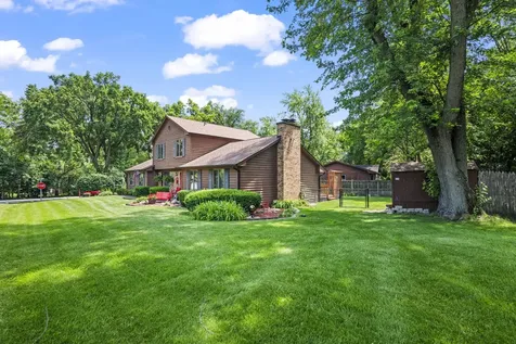 23880 North Overhill Drive Lake Zurich IL 60047