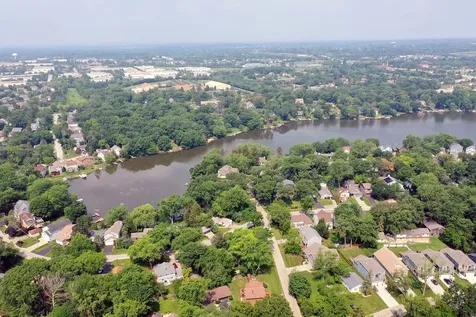 23880 North Overhill Drive Lake Zurich IL 60047