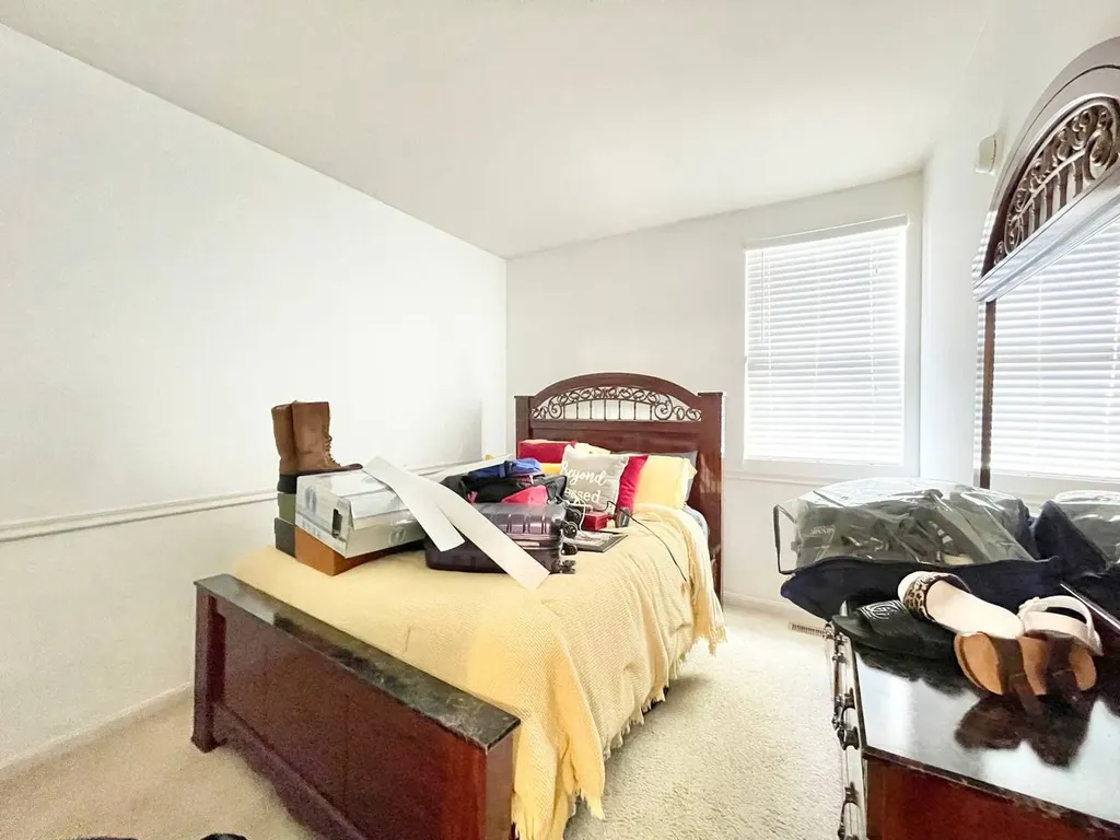 786 Four Seasons Boulevard Aurora IL 60504