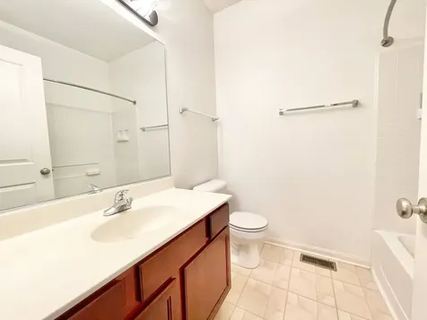 786 Four Seasons Boulevard Aurora IL 60504