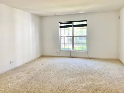 786 Four Seasons Boulevard Aurora IL 60504