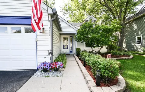 1333 Regency Lane Lake Villa IL 60046