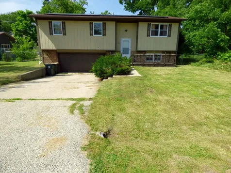 528 West Pheasant Court Round Lake Beach IL 60073