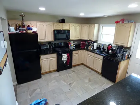 528 West Pheasant Court Round Lake Beach IL 60073