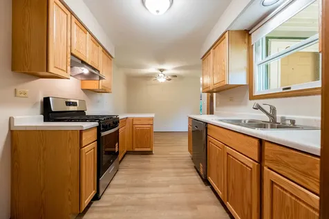 2516 Red Oak Trail Crest Hill IL 60403