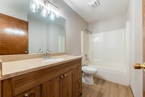 2516 Red Oak Trail Crest Hill IL 60403