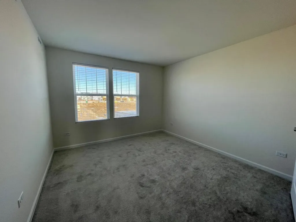 2243 Horseshoe Circle Naperville IL 60564