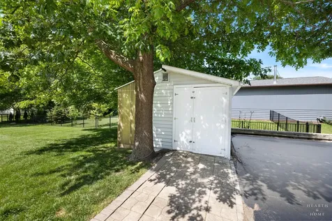 1911 May Drive Johnsburg IL 60051