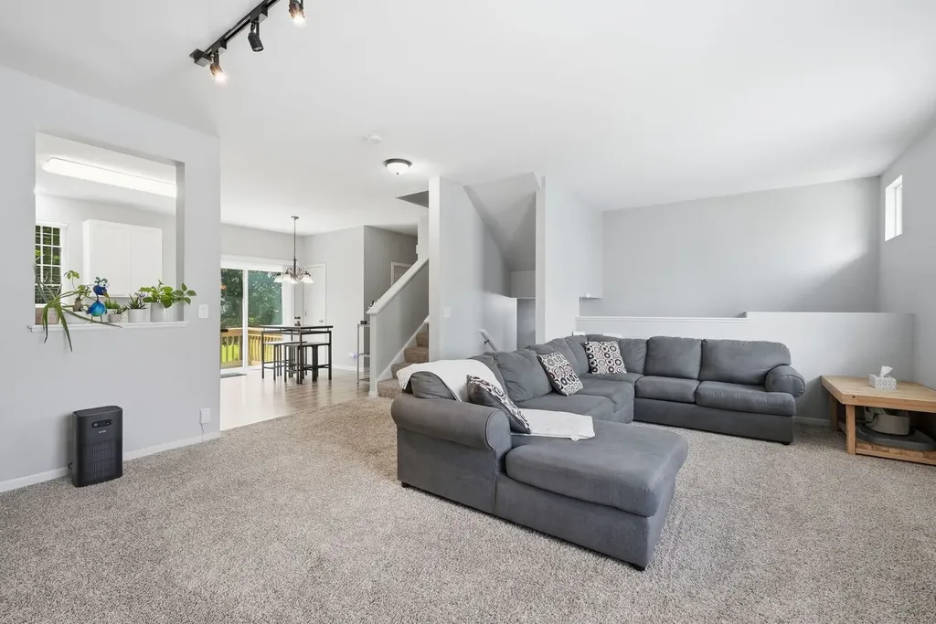 1874 Fredericksburg Lane Aurora IL 60503