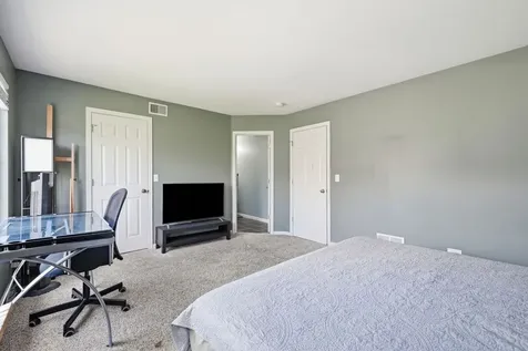1874 Fredericksburg Lane Aurora IL 60503