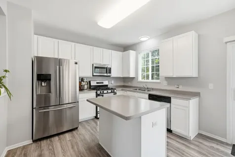 1874 Fredericksburg Lane Aurora IL 60503