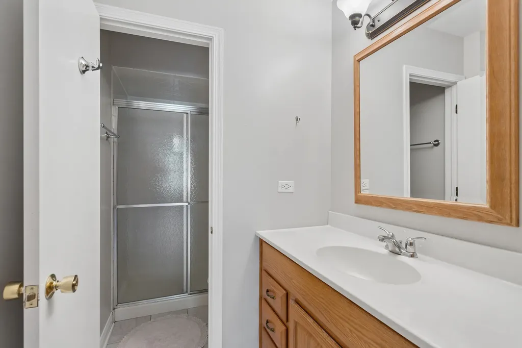7510 Farmingdale Drive Darien IL 60561