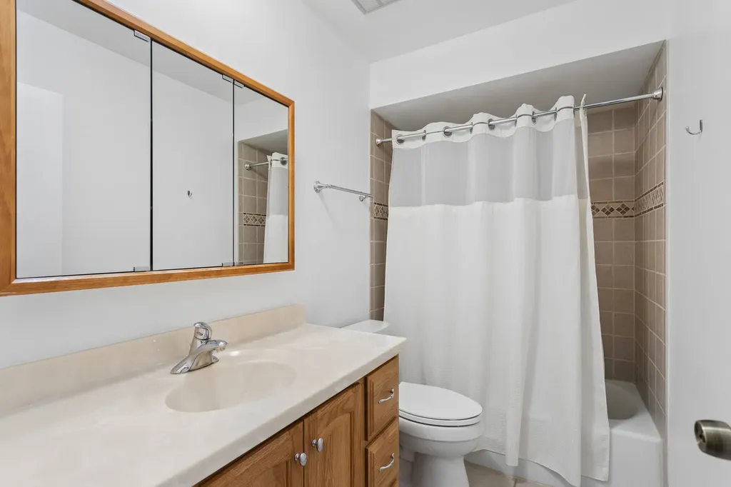 7510 Farmingdale Drive Darien IL 60561