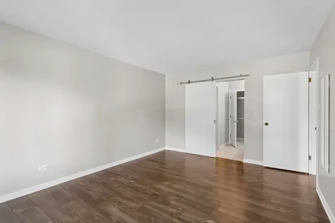 7510 Farmingdale Drive Darien IL 60561