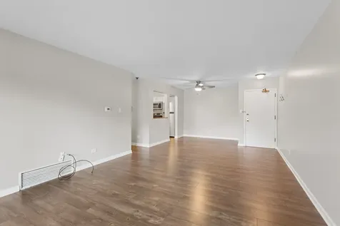 7510 Farmingdale Drive Darien IL 60561