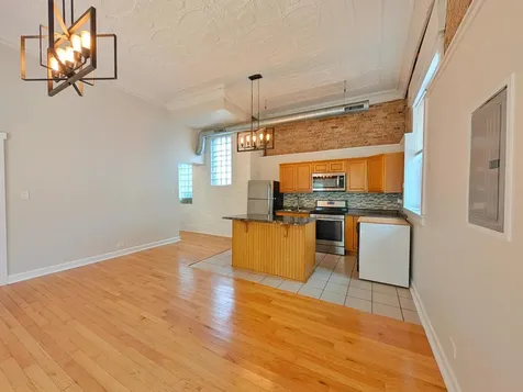 2048 West Evergreen Avenue Chicago IL 60622
