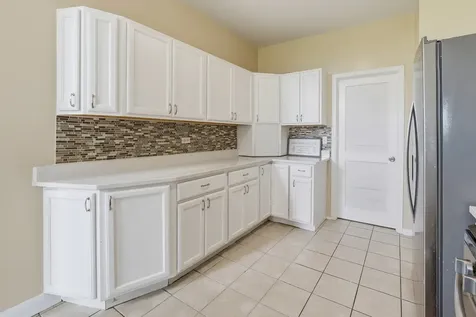 189 Malibu Drive Romeoville IL 60446