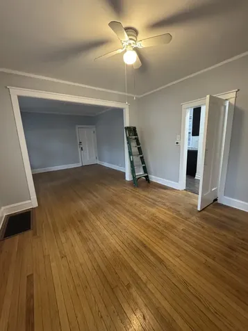 3008 West Cullom Avenue Chicago IL 60618