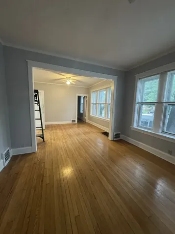 3008 West Cullom Avenue Chicago IL 60618