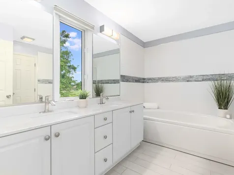 17 Mashie Court Woodridge IL 60517