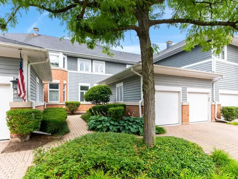 17 Mashie Court Woodridge IL 60517