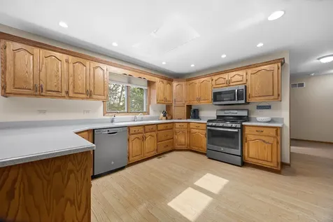 337 Hans Brinker Road Peotone IL 60468