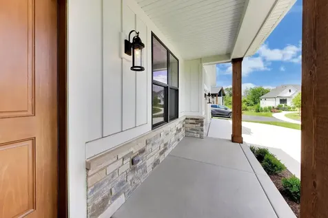 495 Cora Lane St. Charles IL 60174