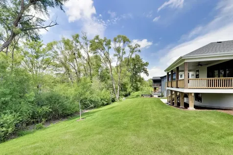 495 Cora Lane St. Charles IL 60174