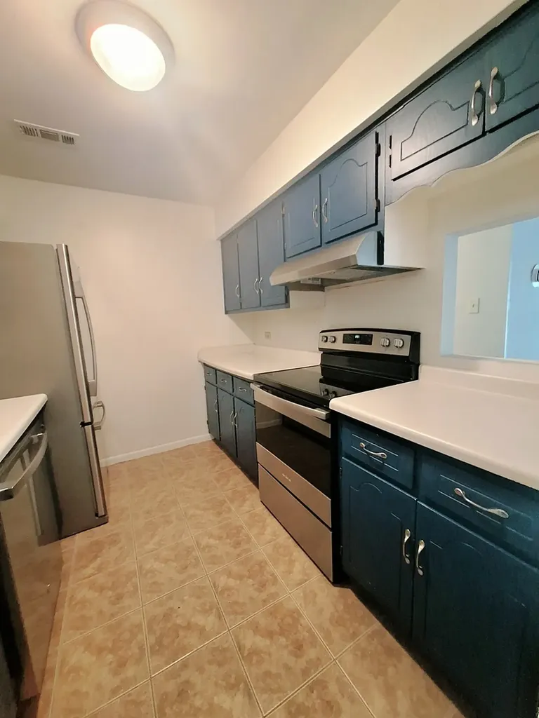 1482 Stonebridge Circle Wheaton IL 60189