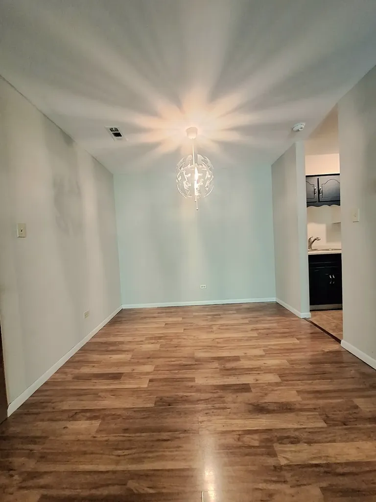 1482 Stonebridge Circle Wheaton IL 60189